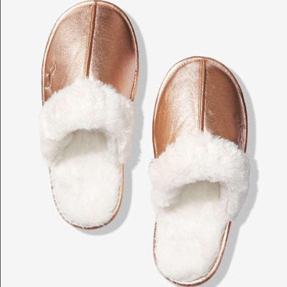 PINK FAUX FUR LINED METALLIC SLIPPER